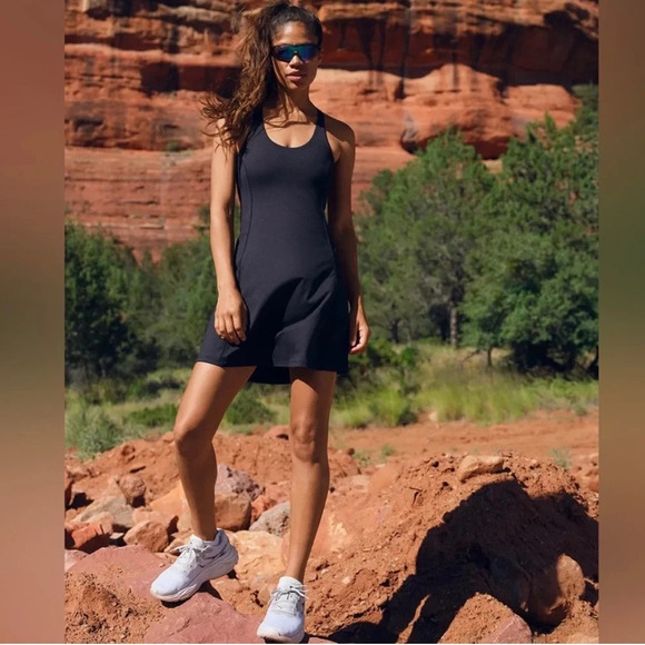 Outdoor Voices Doing Things Dress Black Athletic Workout Tennis Mini - Picture 1 of 16